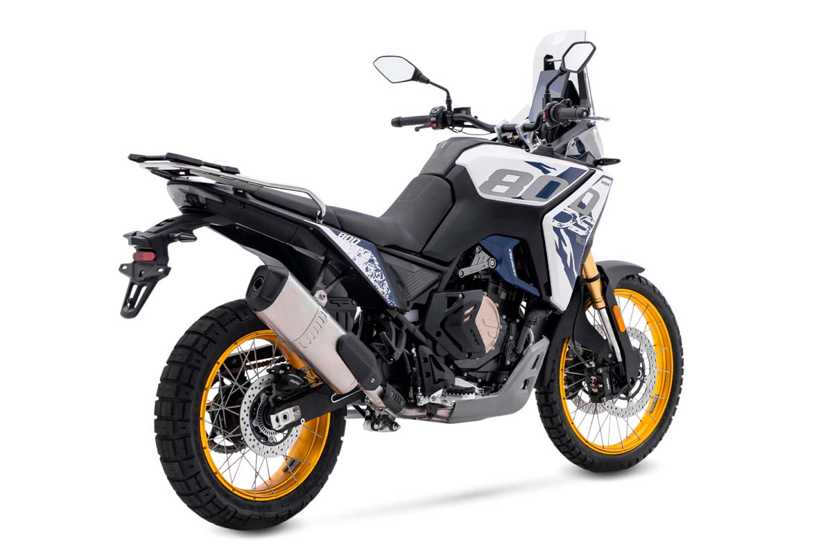 voge ds800 rally blanca 3